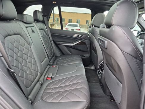 Used 2023 BMW X5 xDrive40i w/ Premium Package AWD/4WD image 19