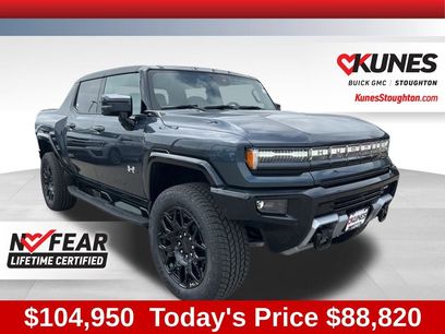 New 2025 GMC Hummer EV 2X w/ LPO, Dark Essentials Package