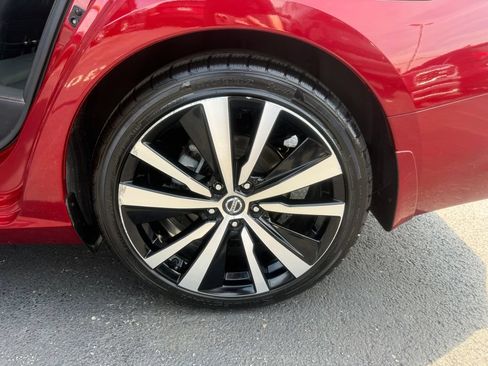 Used 2020 Nissan Altima 2.5 SR w/ Premium Package FWD image 35