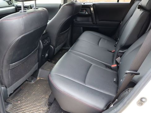 Used 2023 Toyota 4Runner TRD Off-Road Premium AWD/4WD image 5