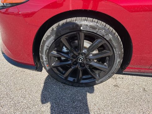 New 2026 MAZDA MAZDA3 Hatchback w/Premium Plus Pkg AWD/4WD image 4