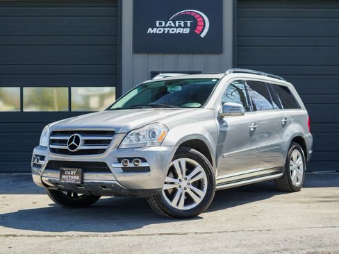 Used 2011 Mercedes-Benz GL 450 4MATIC image 3