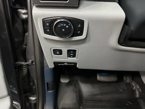Used 2022 Ford F350 Limited AWD/4WD image 36