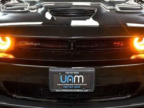 Used 2019 Dodge Challenger R/T Scat Pack RWD image 69
