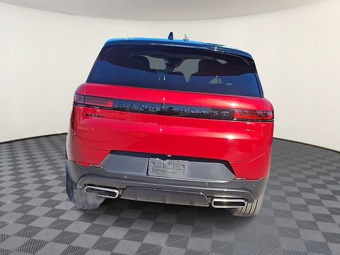 Used 2024 Land Rover Range Rover Sport SE image 7