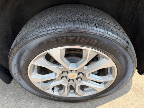 Used 2020 Chevrolet Traverse Premier w/ LPO, Floor Liner Package AWD/4WD image 24