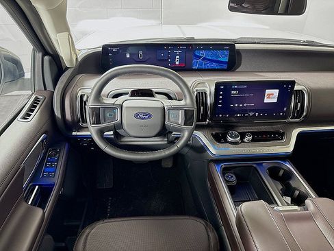 New 2026 Ford Expedition Max Platinum w/ Platinum Ultimate Package AWD/4WD image 24