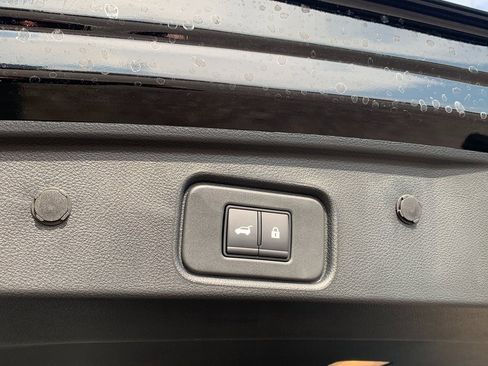 New 2026 Nissan Pathfinder SV image 6