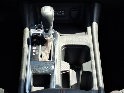 Used 2025 Nissan Sentra SR FWD image 19