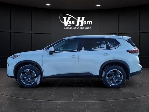 New 2026 Nissan Rogue SV w/ Cold Weather Package AWD/4WD image 4