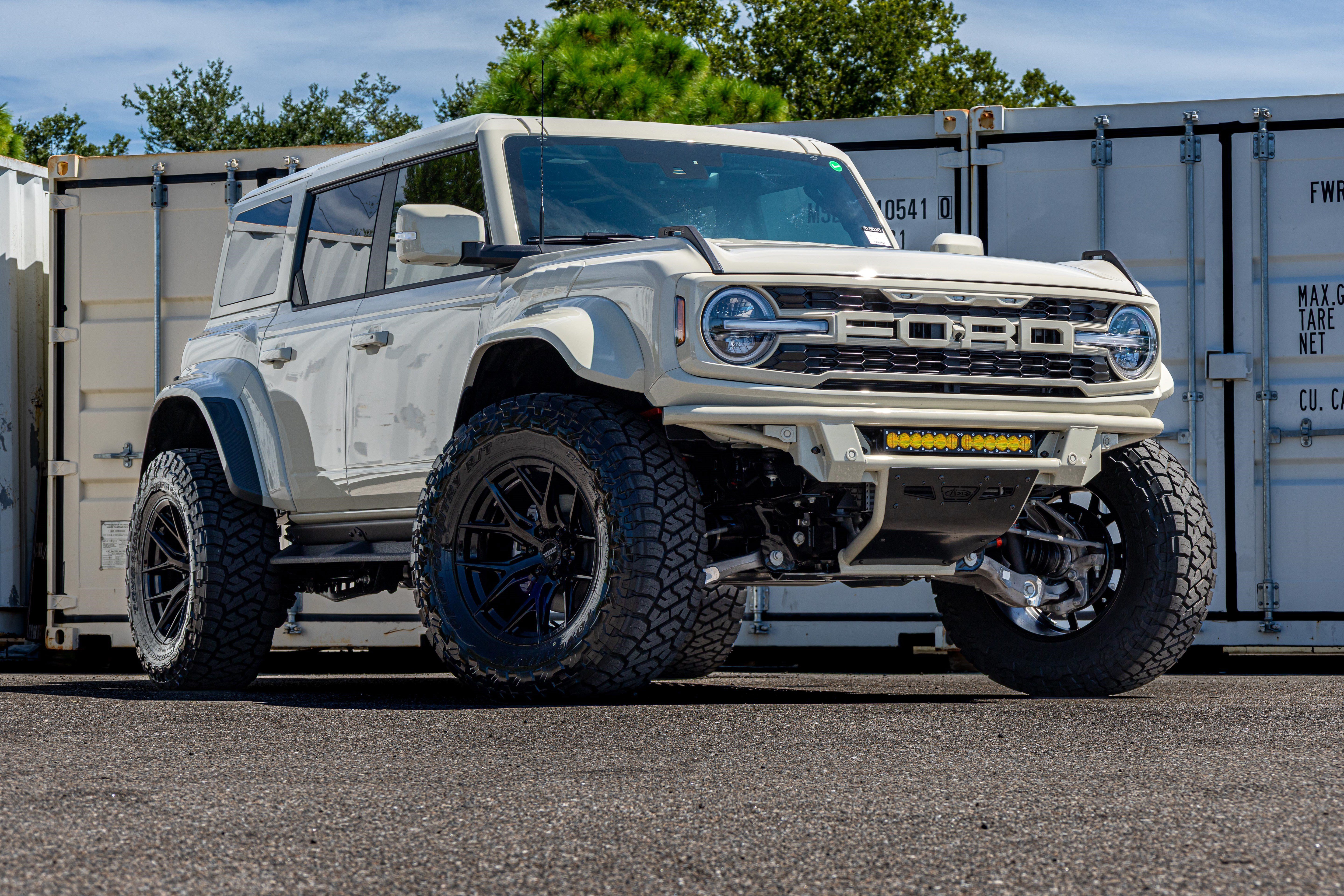 New 2026 Ford Bronco Raptor AWD/4WD image 1