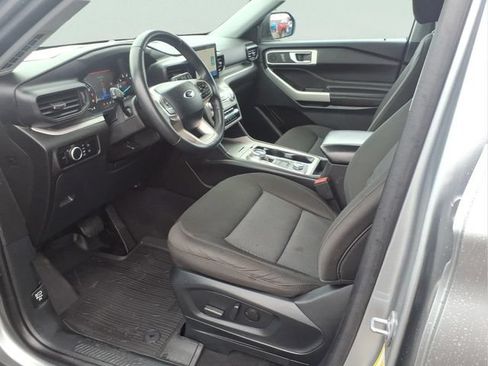 Certified 2024 Ford Explorer XLT AWD/4WD image 13