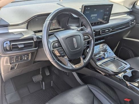 Certified 2022 Lincoln Nautilus Reserve AWD/4WD image 11