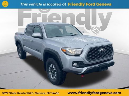 Used 2020 Toyota Tacoma TRD Off-Road w/ Technology Package AWD/4WD image 3