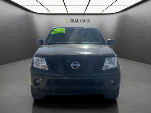 Used 2010 Nissan Frontier SE w/ SE Value Truck Pkg RWD image 2