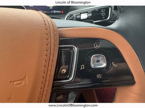 Certified 2025 Lincoln Aviator Black Label w/ Jet Appearance Package image 29