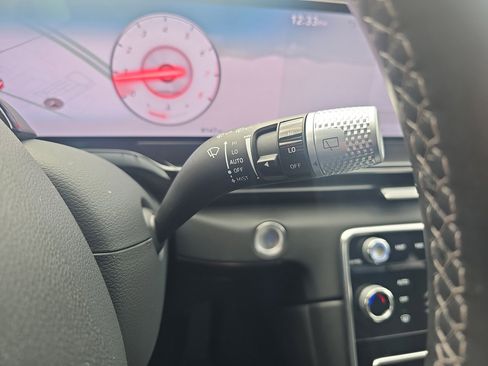 Used 2025 Genesis GV80 2.5T Standard image 22