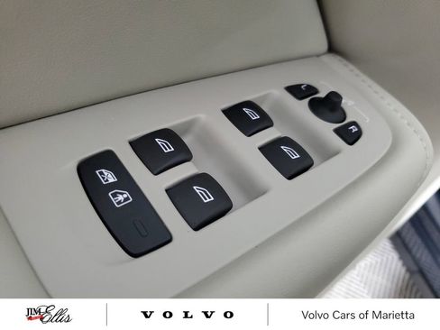 Certified 2026 Volvo XC60 B5 Ultra w/ Protection Package Premier image 21