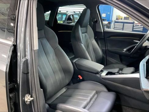 Used 2025 Audi Q5 Premium Plus w/ Premium Plus AWD/4WD image 7