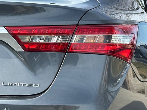 Used 2017 Toyota Avalon Limited w/ All Weather Liner Package image 27