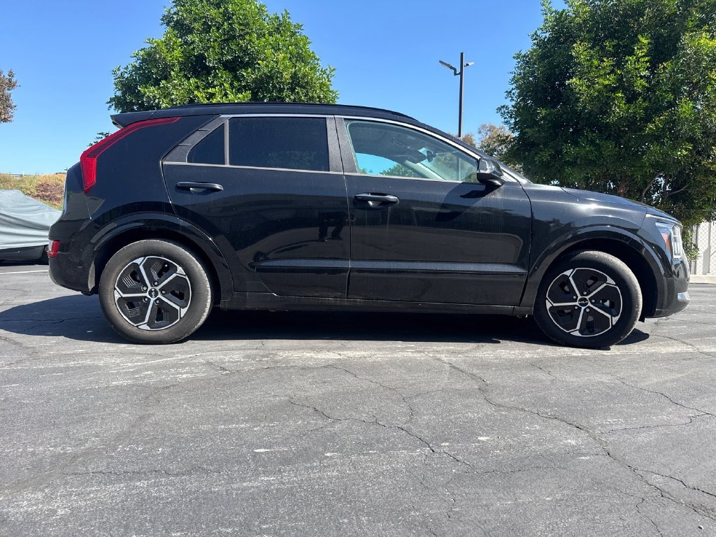 Certified 2024 Kia Niro FWD image 6