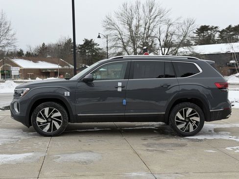 New 2026 Volkswagen Atlas SEL image 16