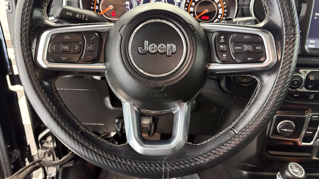 Used 2021 Jeep Wrangler Unlimited Sahara w/ Uconnect 4C Nav & Sound Group AWD/4WD image 33