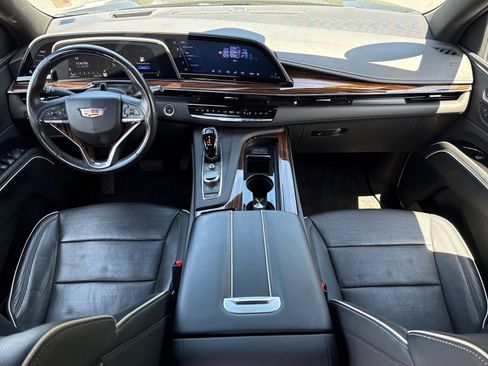 Used 2023 Cadillac Escalade ESV Premium Luxury AWD/4WD image 12