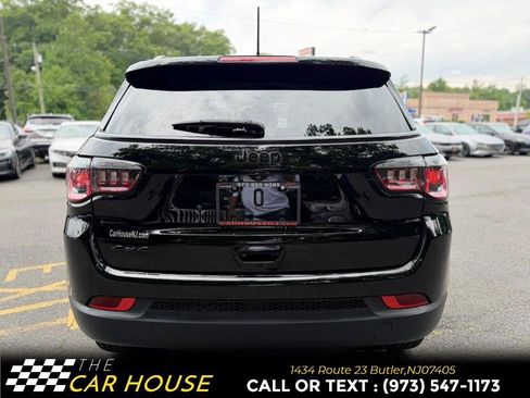 Used 2018 Jeep Compass Latitude AWD/4WD image 10