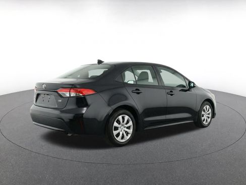 Used 2025 Toyota Corolla LE FWD image 9