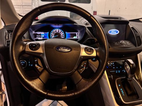 Used 2016 Ford C-MAX Energi SEL image 19