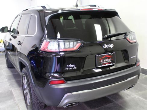 Used 2019 Jeep Cherokee Limited AWD/4WD image 4