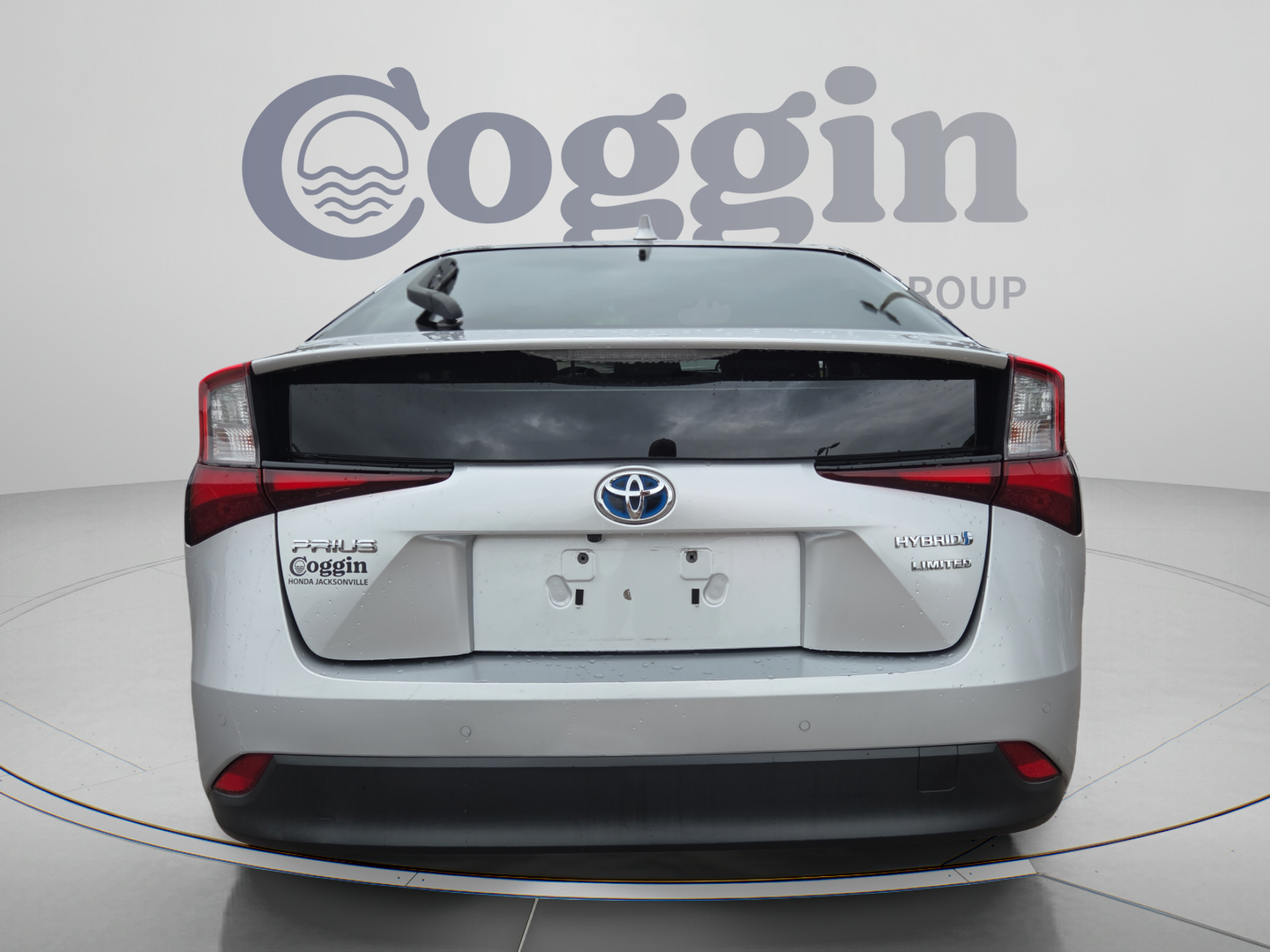 Used 2020 Toyota Prius Limited FWD image 4