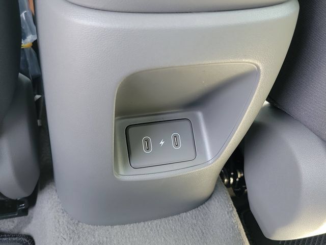 New 2026 Hyundai Elantra Sport FWD image 22