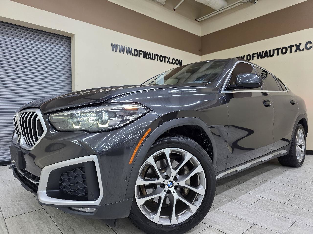 Used 2021 BMW X6 xDrive40i w/ Premium Package AWD/4WD image 1