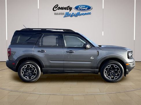 New 2025 Ford Bronco Sport Outer Banks w/ Outer Banks Tech Package+ image 23