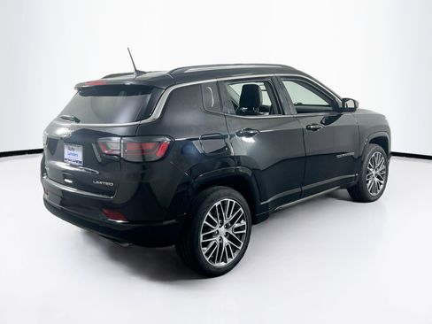 Used 2022 Jeep Compass Limited w/ Elite Group image 5