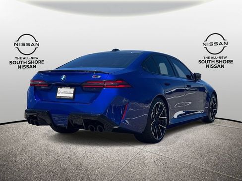 Used 2025 BMW M5 w/ Carbon Package AWD/4WD image 5