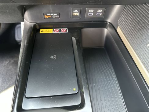 New 2026 Toyota Camry SE FWD image 33