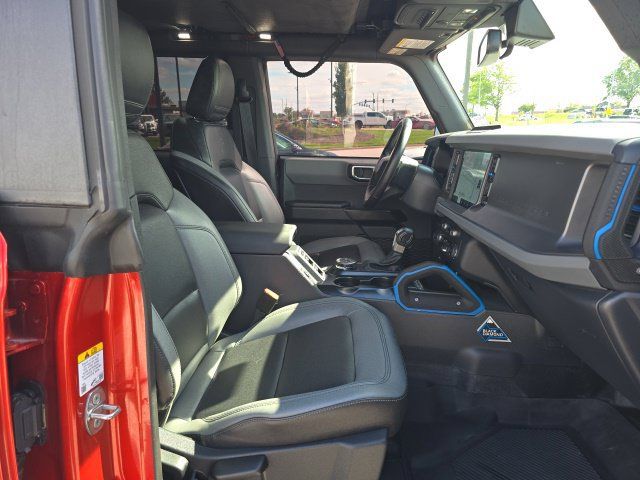 Used 2024 Ford Bronco Black Diamond AWD/4WD image 18