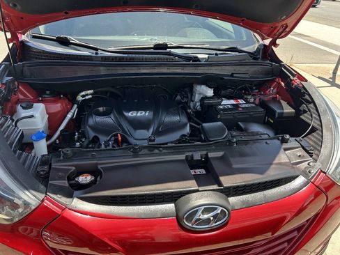 Used 2015 Hyundai Tucson SE FWD image 14