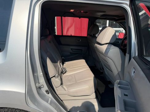 Used 2011 Honda Pilot Touring image 16