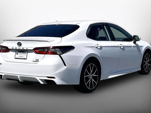 Used 2024 Toyota Camry SE w/ Audio Upgrade Package FWD image 8