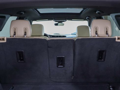 Used 2018 Cadillac XT5 Luxury w/ Driver Awareness Package image 30