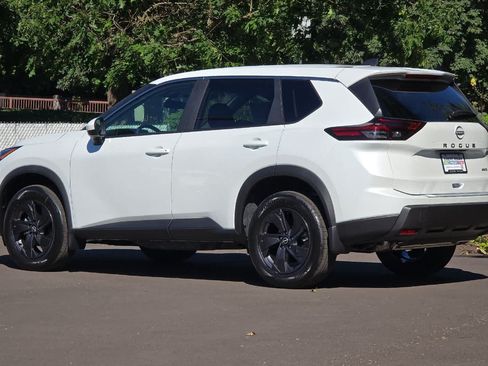 New 2026 Nissan Rogue SV AWD/4WD image 6