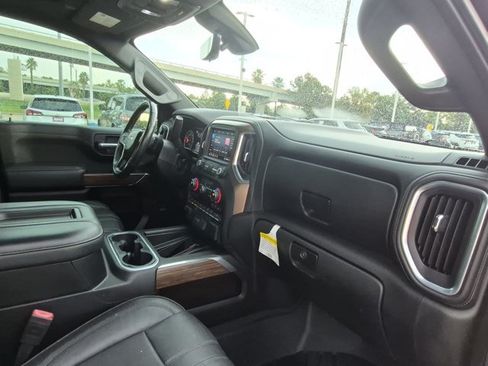 Used 2020 Chevrolet Silverado 1500 High Country w/ Technology Package AWD/4WD image 21