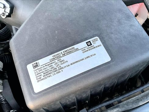 Used 2021 Chevrolet Tahoe Premier AWD/4WD image 35