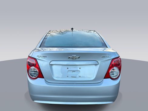 Used 2012 Chevrolet Sonic LS image 4