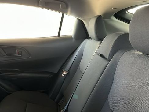 Used 2026 Toyota Prius Plug-In Hybrid FWD image 18