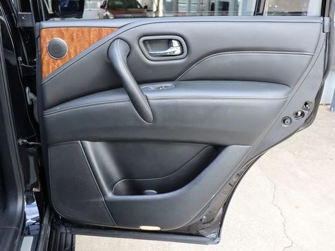 Used 2019 INFINITI QX80 Luxe image 50